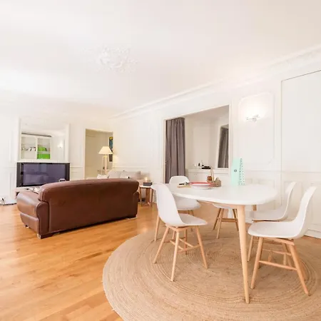 Apartment Marais Saint Paul Paris