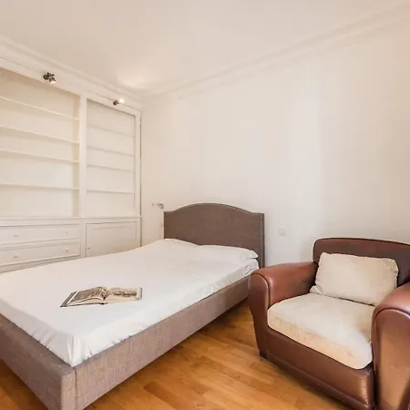 Marais Saint Paul Apartment *