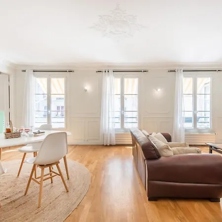 Apartment Marais Saint Paul Paris